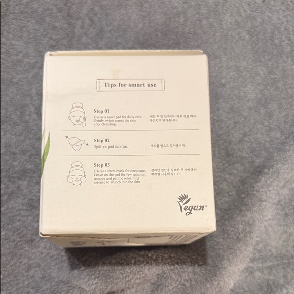 Vegan Skincare Pads Box - Picture 2 of 8
